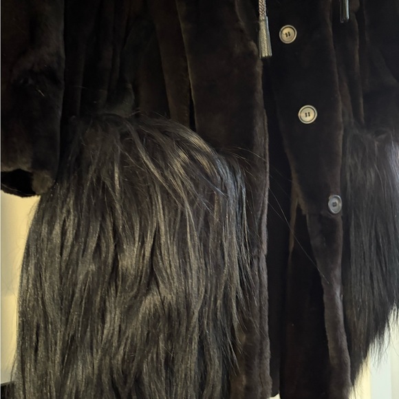 Prada Women's Black Fur Coat - Picture 6 of 10